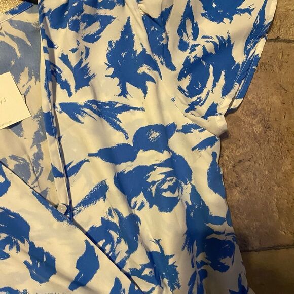 Fraiche By J Floral dress NWT - Picture 4 of 6